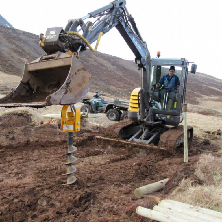 Girðingavinna í Svarfaðardal maí 2010